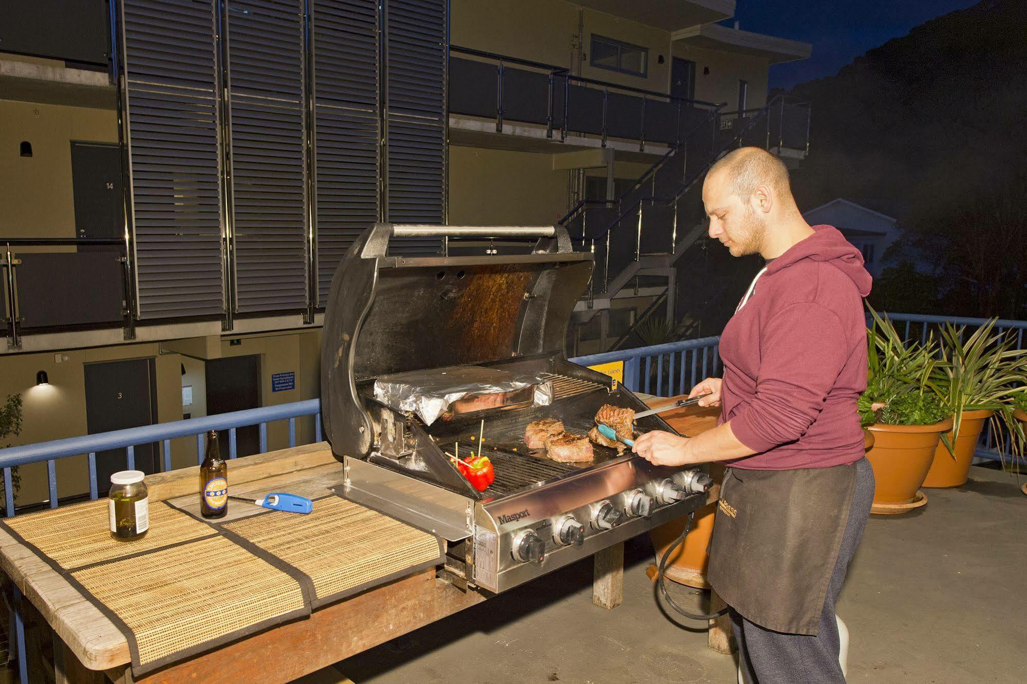 Saltwater Lodge Backpackers Paihia Esterno foto